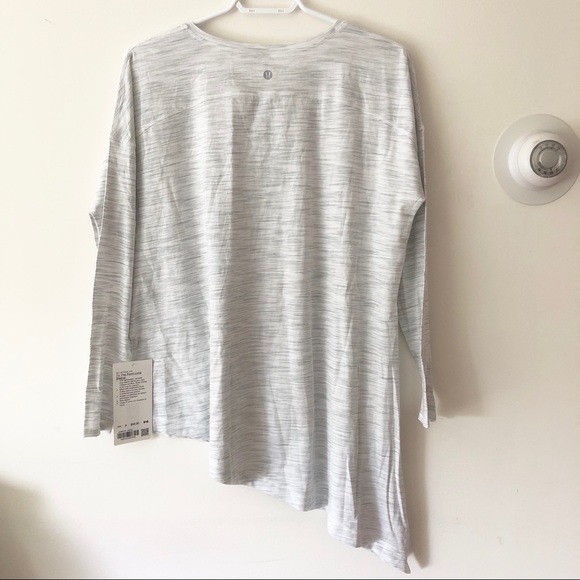Lululemon To The Point Long Sleeve - Picture 4 of 7
